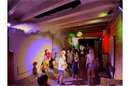 Kinderdisco im Bazar: Hier wurde Getanzt, geknabbert, den Durst gelöscht und es ...