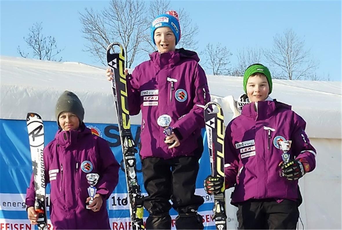 Knaben JO 1, 1. Rennen: 2. Mathias Grünenwald, Zweisimmen; 1. Yanick Mani, Team Diemtigtal; 3. Delio Kunz, Team Diemtigtal.