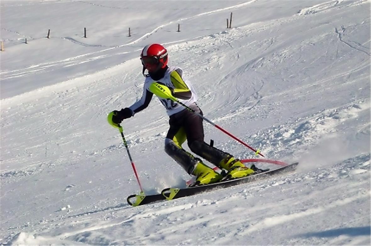 Knaben JO 2, 2. Rennen: Elio von Grünigen aus Schönried.