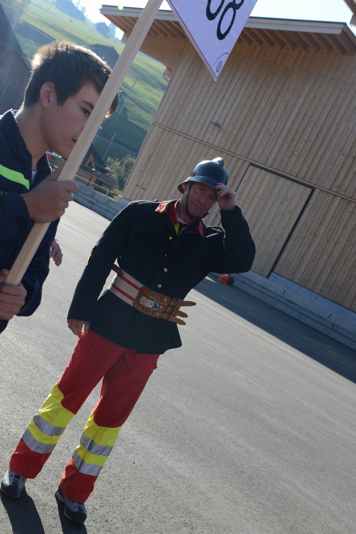 Kommandant Peter Allemann in der historischen Uniform