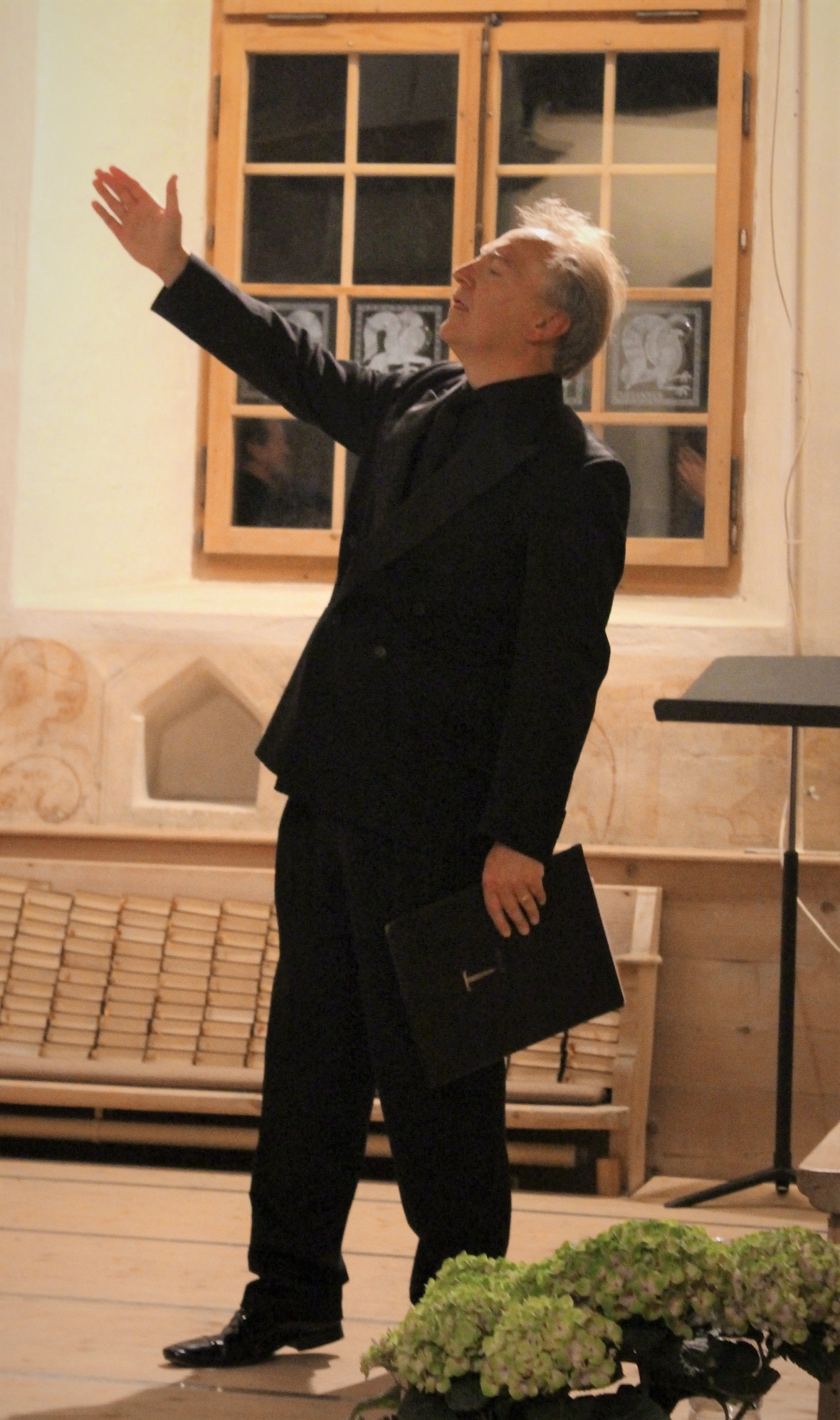 Komplett in seinem Element: Nigel Short.