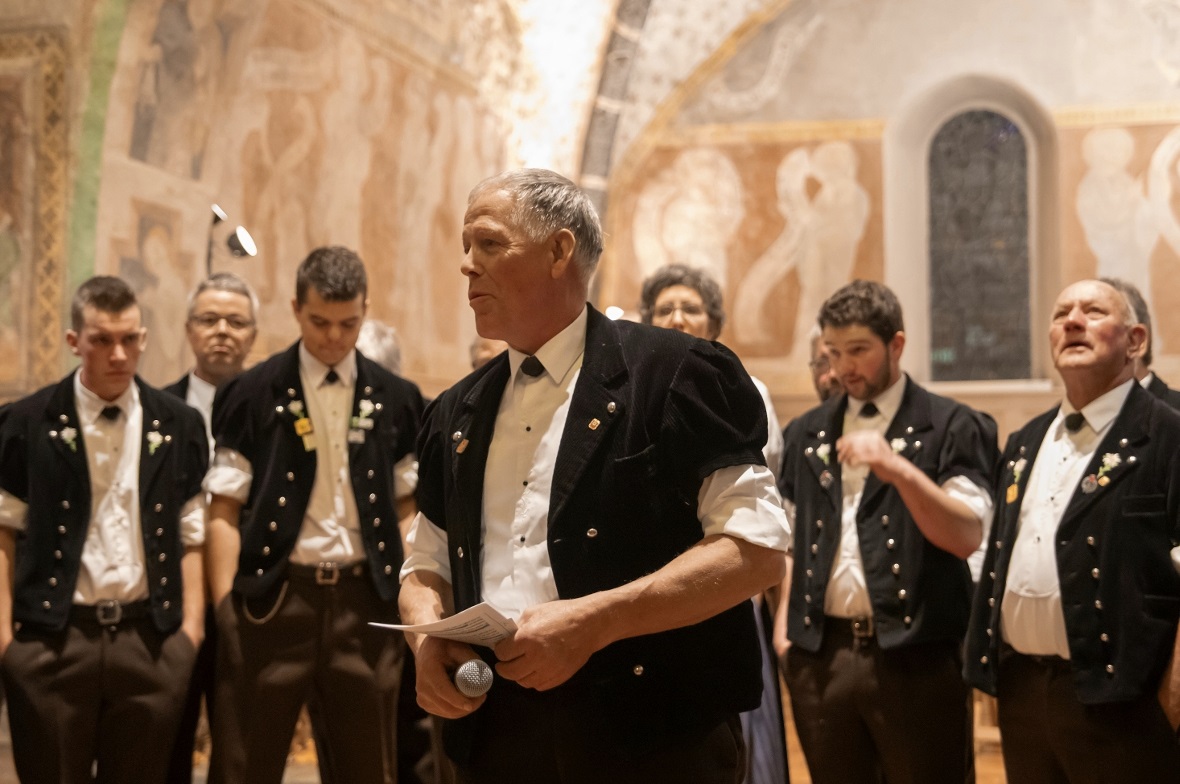 Komponist und Dirigent Klaus Rubin führte durch den Abend.