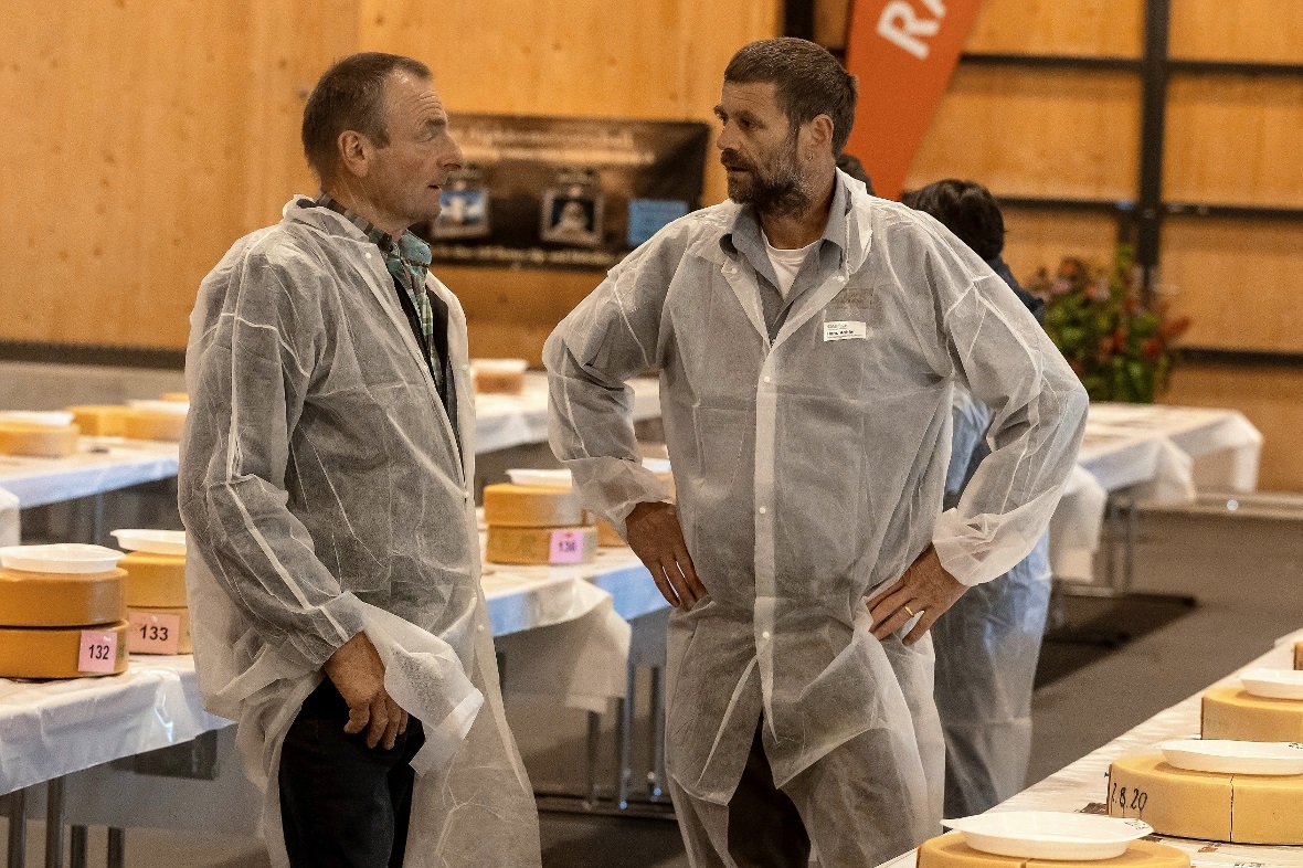 Kurze Besprechung vor der zweiten Runde.