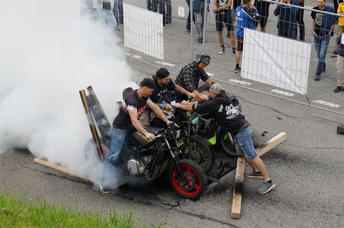 «Lärm & unvernünftiger Schwachsinn» – beim Run to the Hill-Festival ein fester P...