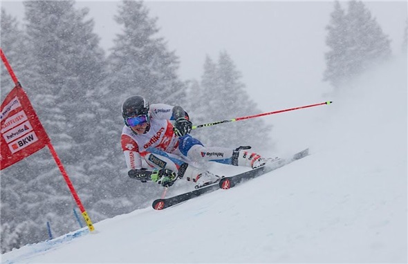 Lars Rösti unterwegs zu seinem Vize-Schweizermeistertitel in der Super-Kombination.