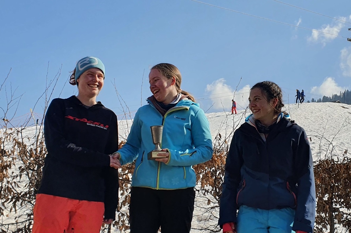 Lernende Damen: 1. Therese Wüthrich,2. Sina Rösti und 3. Angela Schmid.