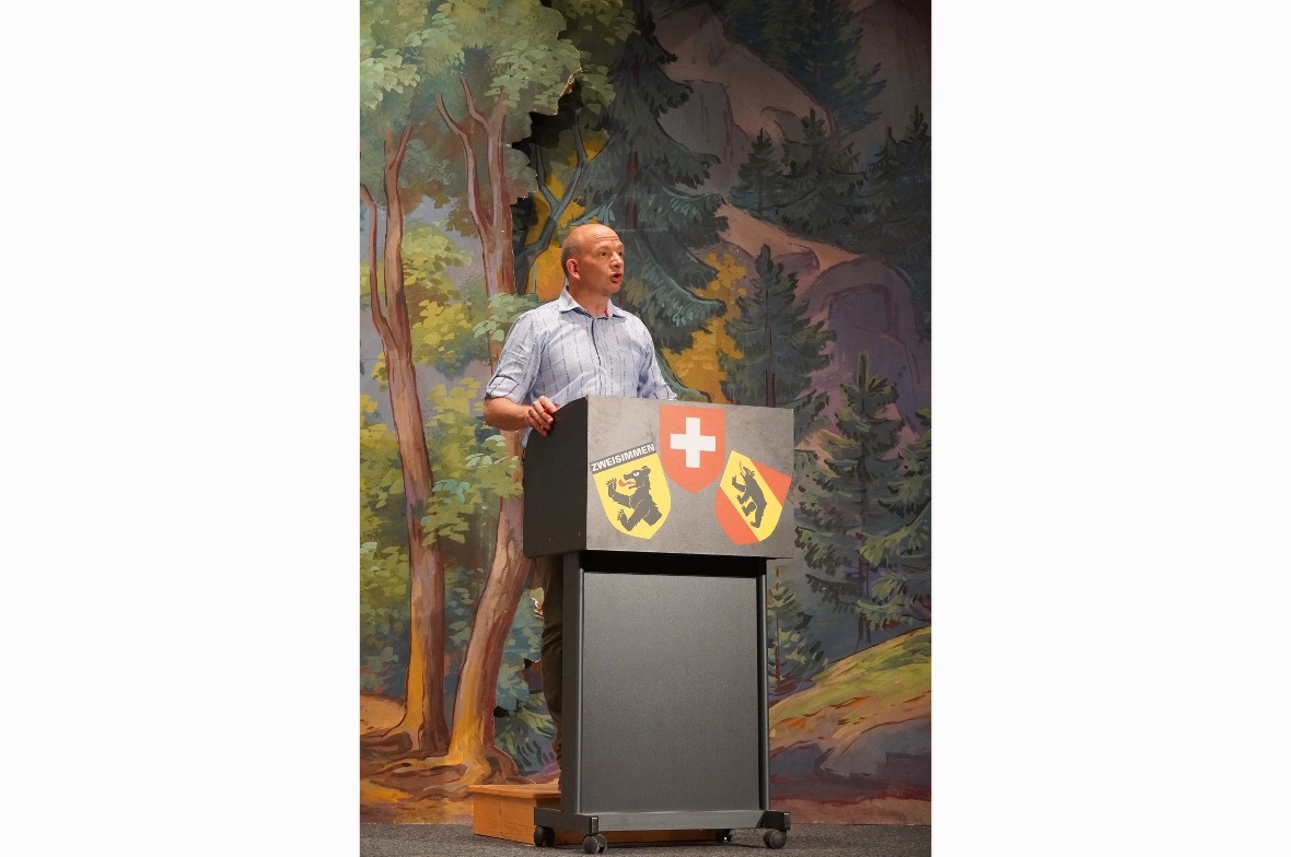 Leuenwirt Hansruedi Wäckerli übt die Erstaugustansprache.