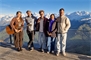 Lisa Oribasi, eifachBen, Lars Zobrist, Deborah Morand und Matthias Horvath bei der Dritten Talenbühne auf dem Niesen.