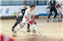 Loris Thönen (RHC Wimmis) bestimmt das Spiel.