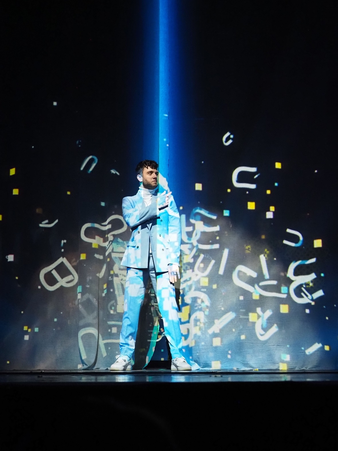 Luca Hänni eröffnete Das Zelt - Young Artists am 9. Februar 2024 an der Lenk.