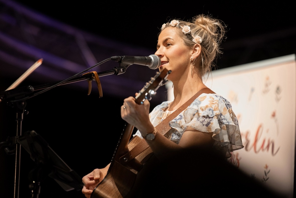 Lucky Enderlin sorgte für Sommerstimmung pur.