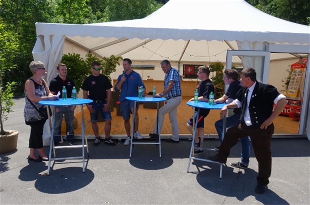 Luzia Wyssen befragte Schwingerkönige und Jungsportler: Thomas Zurbrügg, Andreas...