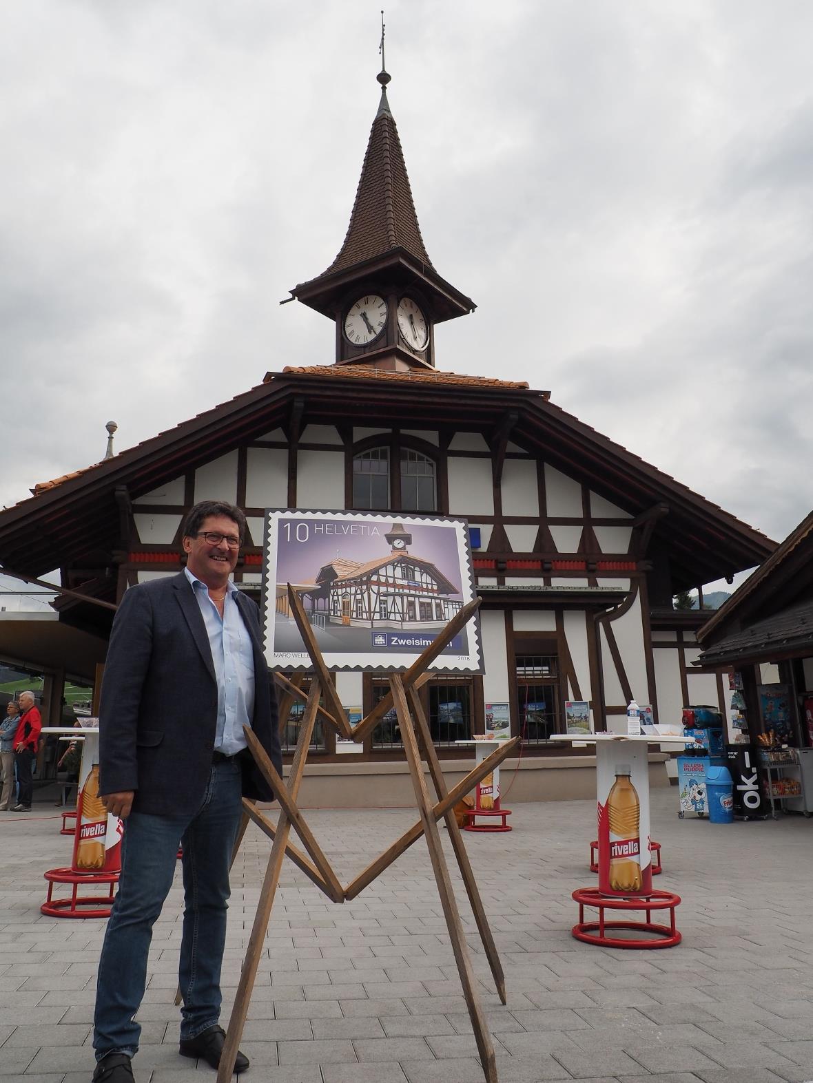 MOB-Direktor Georges Oberson vor «seinem MOB-Bahnhof».