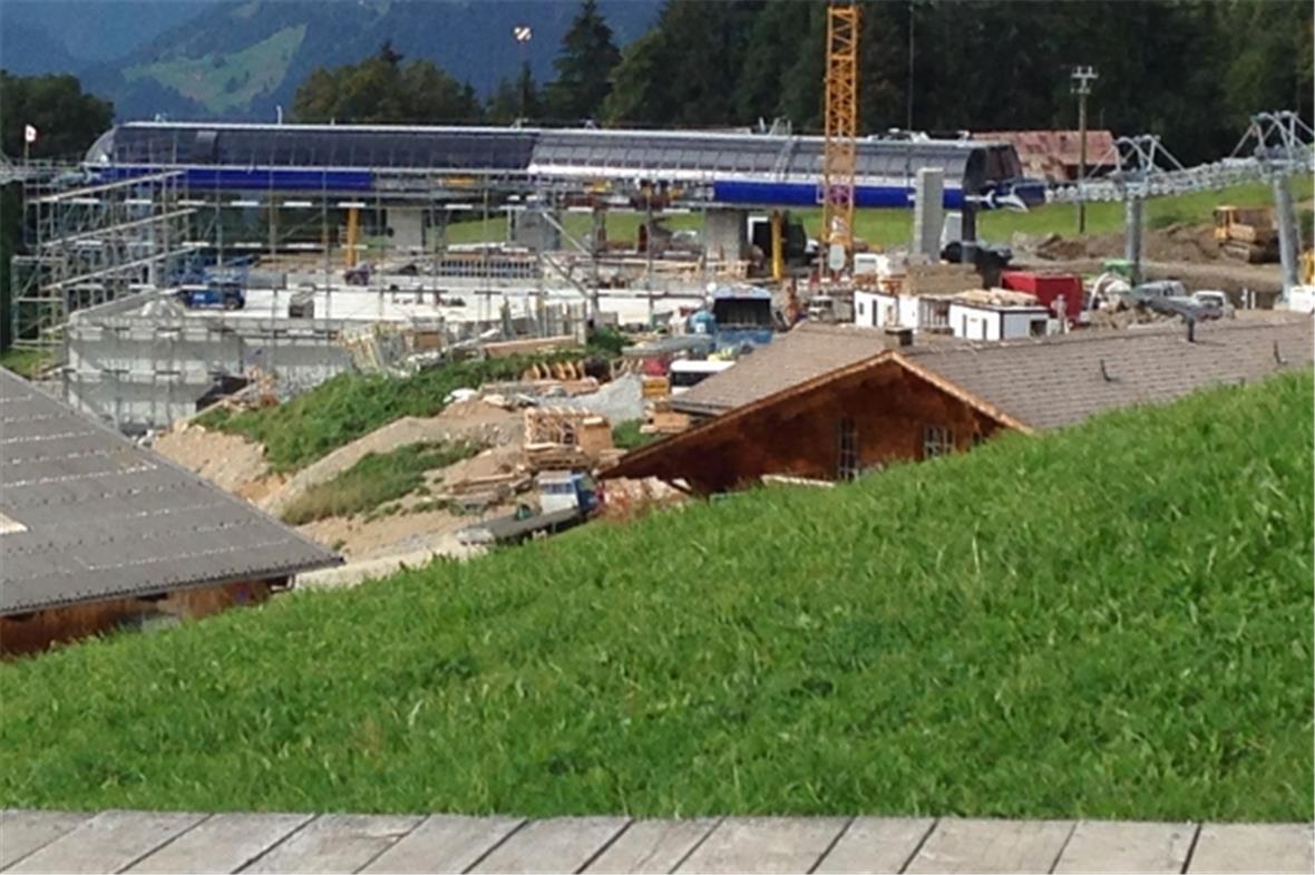 Macht Eindruck, die im Bau befindliche Mittelstation.