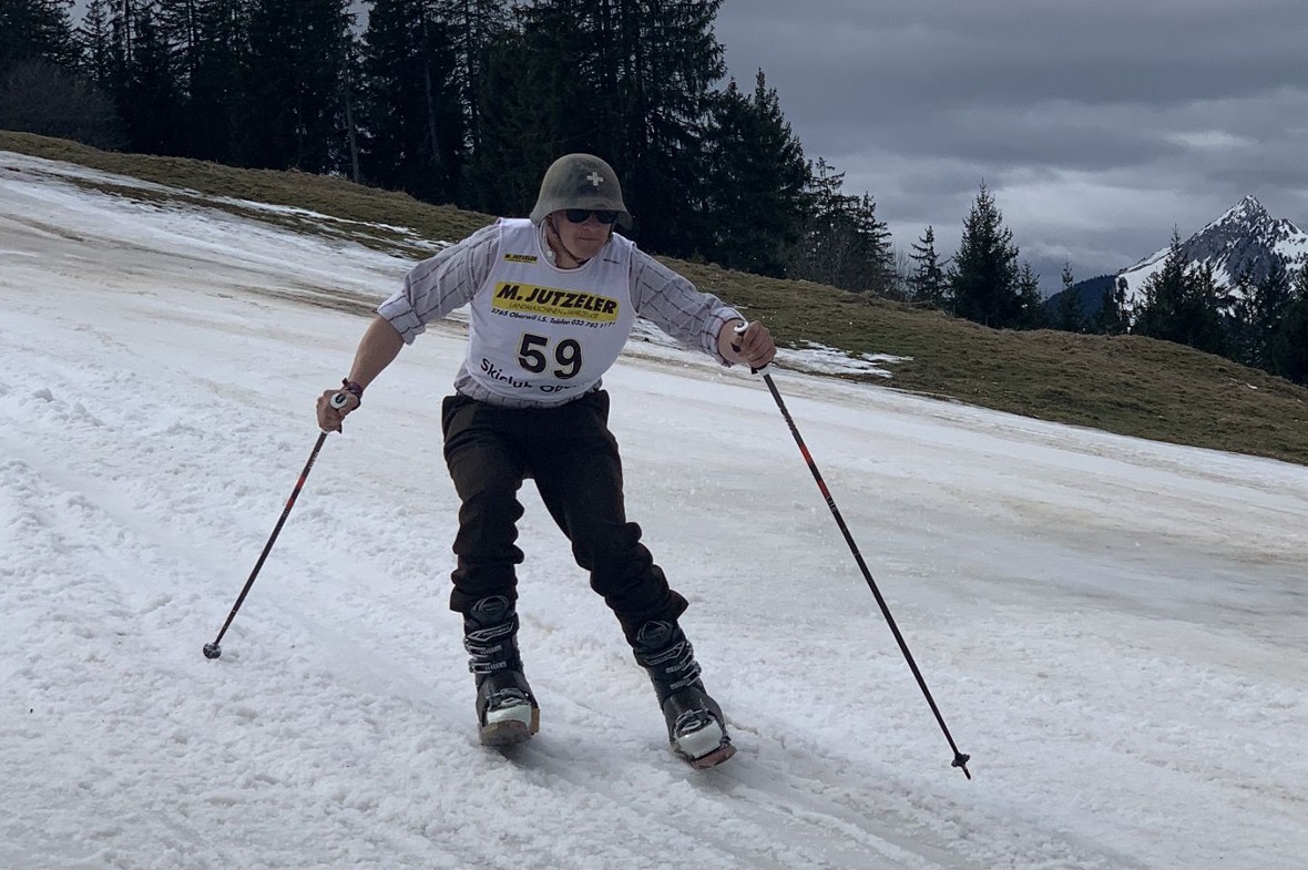 Marcel Wyssmüller nostalgisch gekleidet.