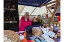 Margrit Wampfler und die Enkel Enya und Lian am Familienstand – alle Generatione...