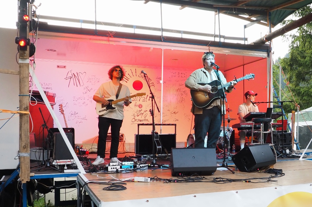 Marius Bear am Mittsommerfestival 2023 an der Lenk.