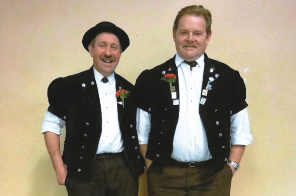 Markus Eggen vom Jodlerklub Bärgrose Zweisimmen und Fritz Bichsel vom Jodlerklub Bärgfründe Boltigen.