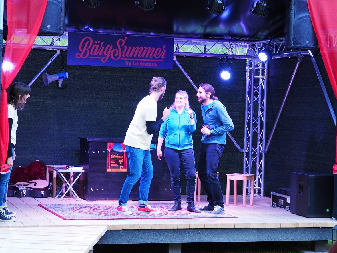 Max de Boer (TBD To be Defined) im Duell gegen Niggi Hégelé (Anundpfirsich). Sim...