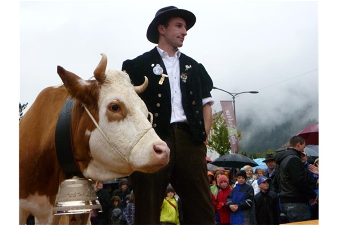 Miss Lenk 2010: Flavia mit ihrem stolzen Besitzer Stefan Klopfenstein.