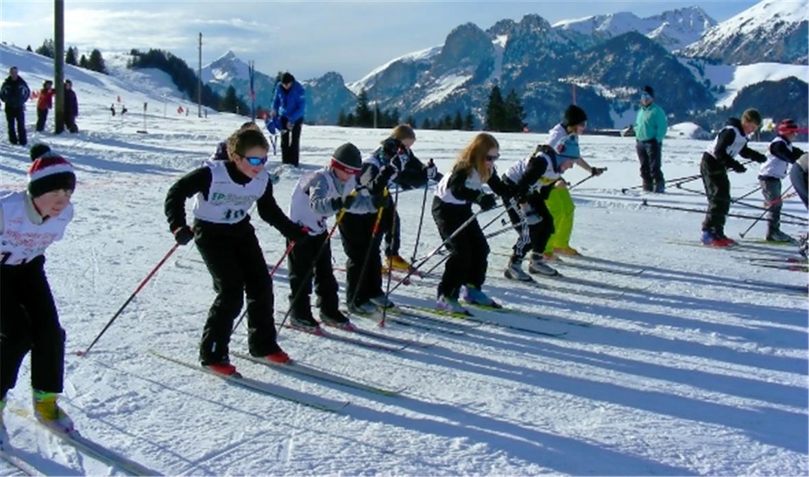 Mit Doppelstockeinsatz nach dem Start.