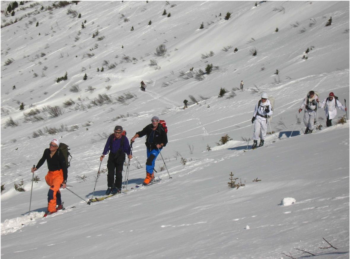 Mit Gleichschritt und Durchhaltewille im letzten Aufstieg zum Lavey auf 2100 Meter.