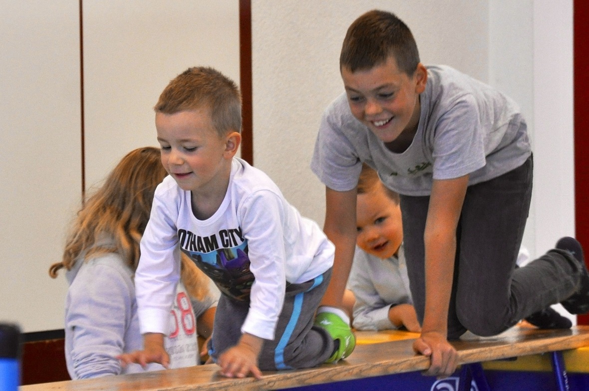 Mit Götti Lars in Sicherheit.