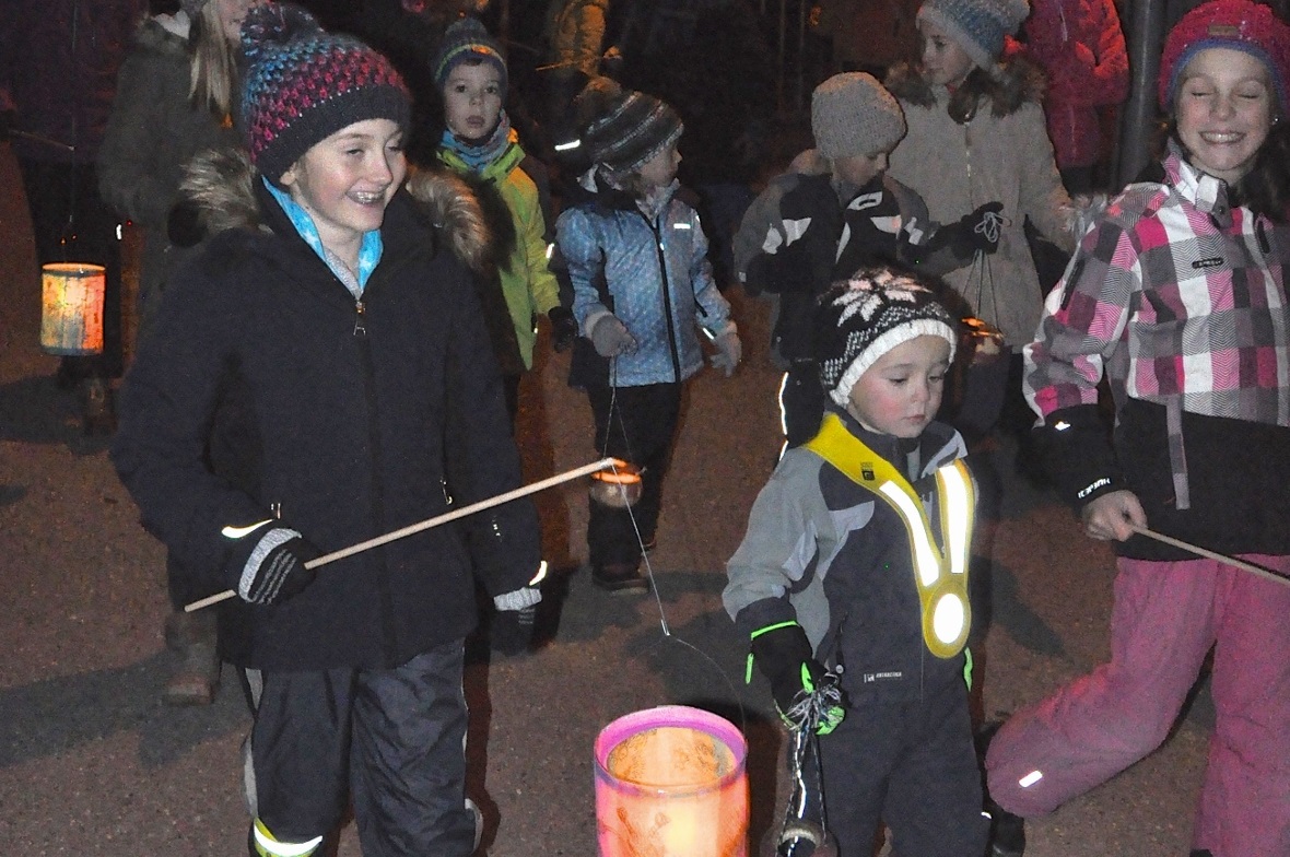 Mit Gotti auf dem Laternenumzug.