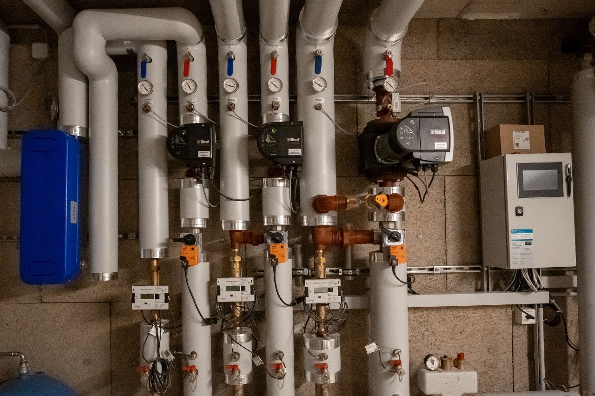 Mit dem Anschluss an die Fernwärme konnte eine effiziente und auf nachwachsenden...