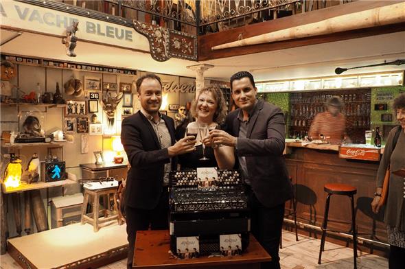 Mit grosser Freude stellten Tobias König, Beatrice Villiger und Gyorgi Spasov ihre erste Alp Opus-CD vor und gaben ein Konzert im kleinen Rahmen.