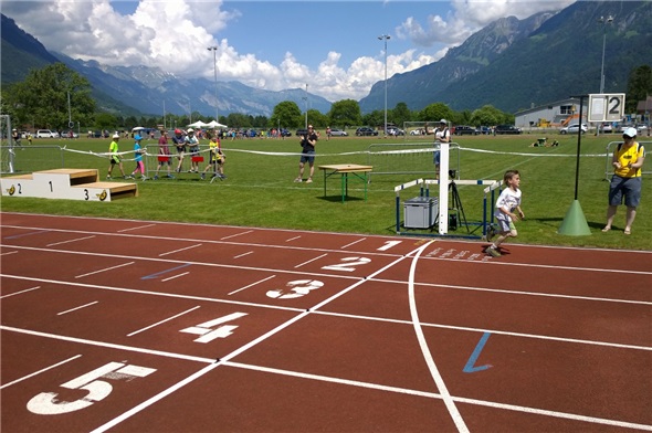 Mit über 30 Metern Vorsprung erreichte Jonas Zeller aus Zweisimmen das Ziel.