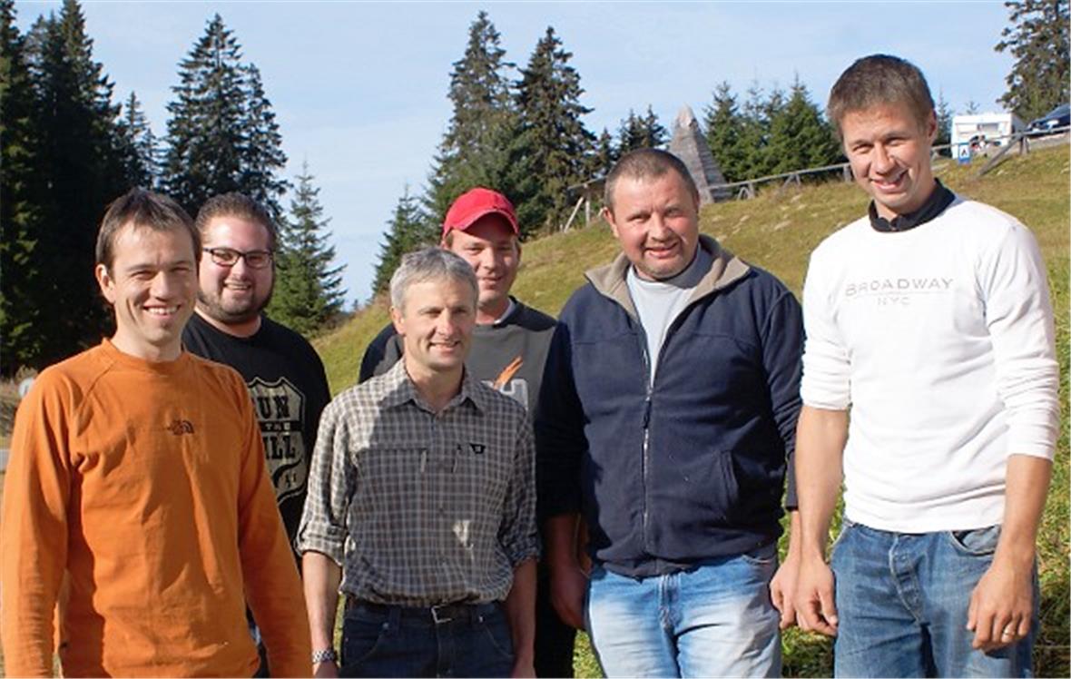 Mitglieder der IG-Jaunpass: Hans Niederhauser, Adrian Schafroth, Walter Knöri (VR-Mitglied), Stefan Gfeller (Pistenchef), Adrian Gobeli (Betriebsleiter), Jürg Niederhauser.