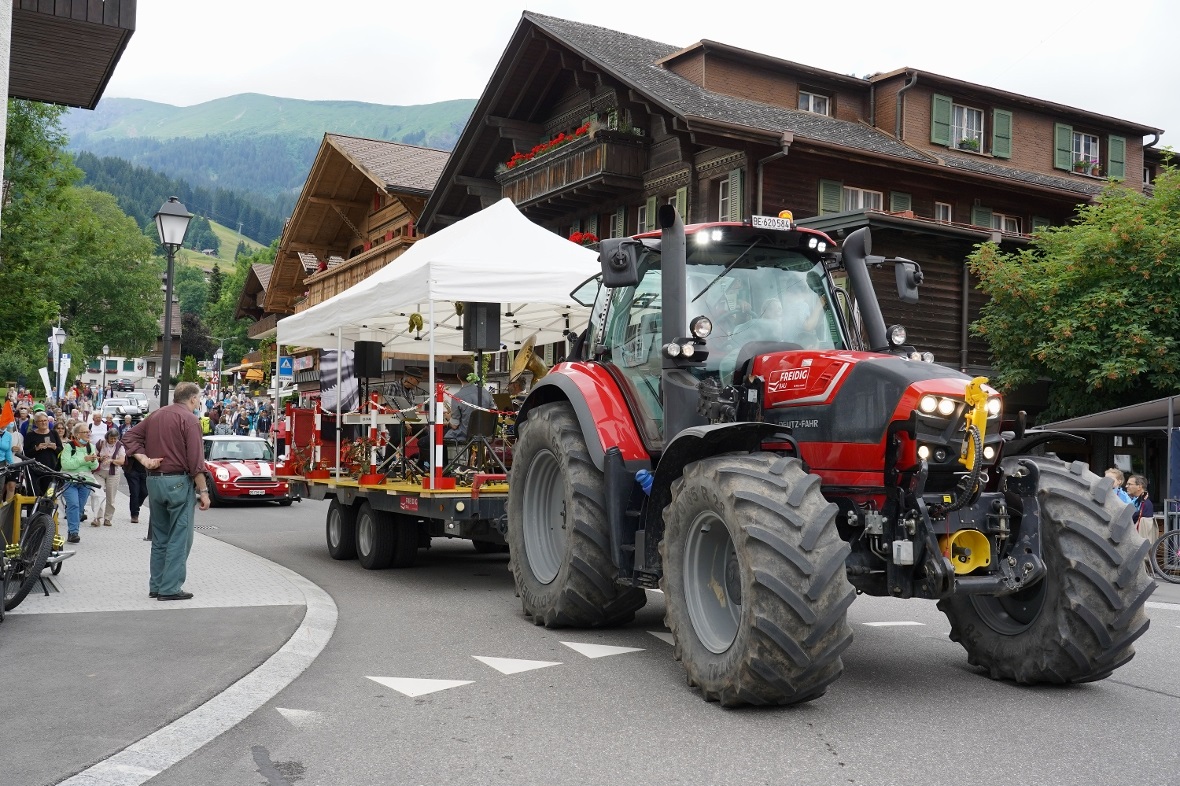 Musik mobil: Auf dem Anhänger begeisterten am Samstag Breiti & the Big Easy Gato...