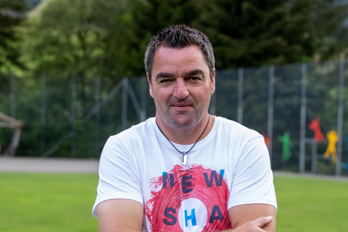 Nach 17 Jahren verabschiedete der Gemeindepräsident Thomas Knutti den Gemeindesc...