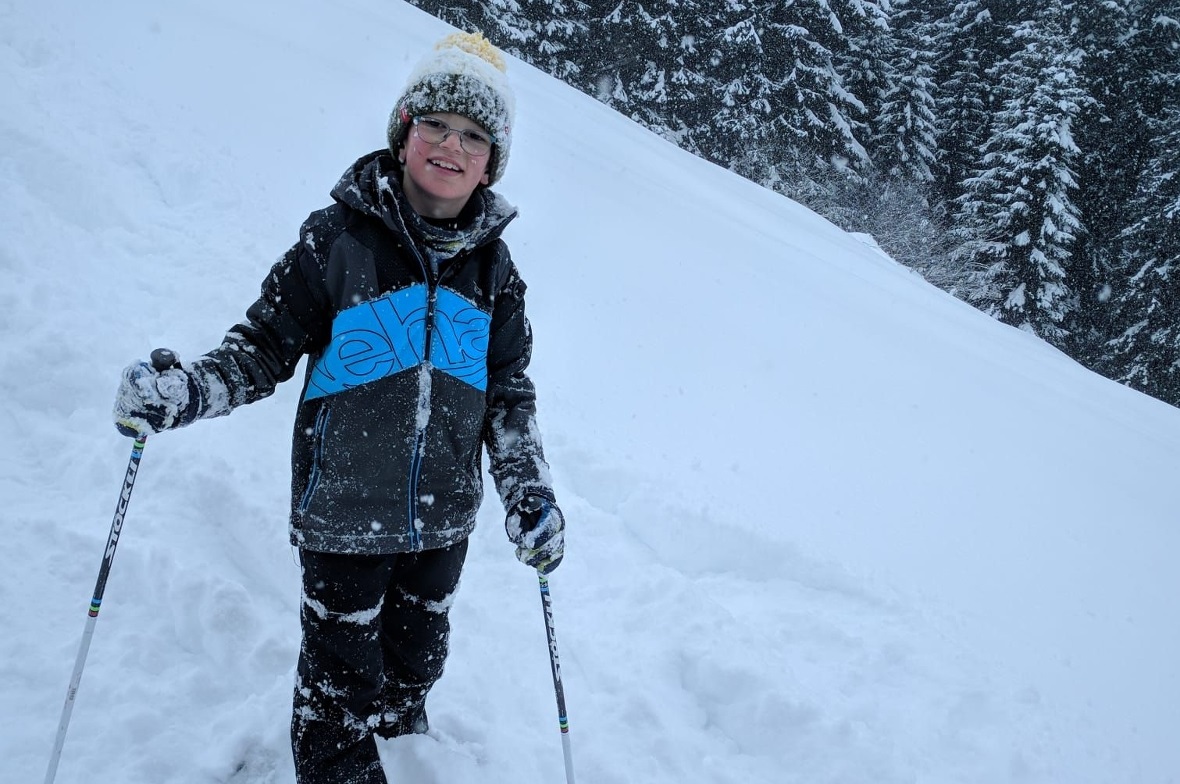 Nach Stürzen im weichen Schnee steht man schnell wieder auf.