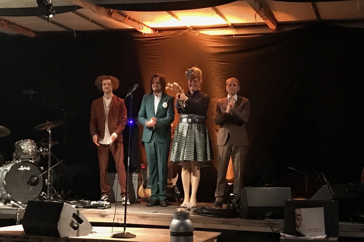 Nach dem Konzert verabschiedeten sich Nicole Bernegger und Band herzlich von ihrem Lenker Publikum.