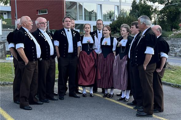 Nach langer Zeit konnte der Jodlerklub Wimmis seine Vorträge endlich wieder vor Publikum präsentieren.