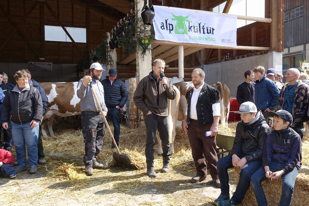 Nationalrat Erich von Siebenthal überbrachte eine sympathische Grussbotschaft, w...