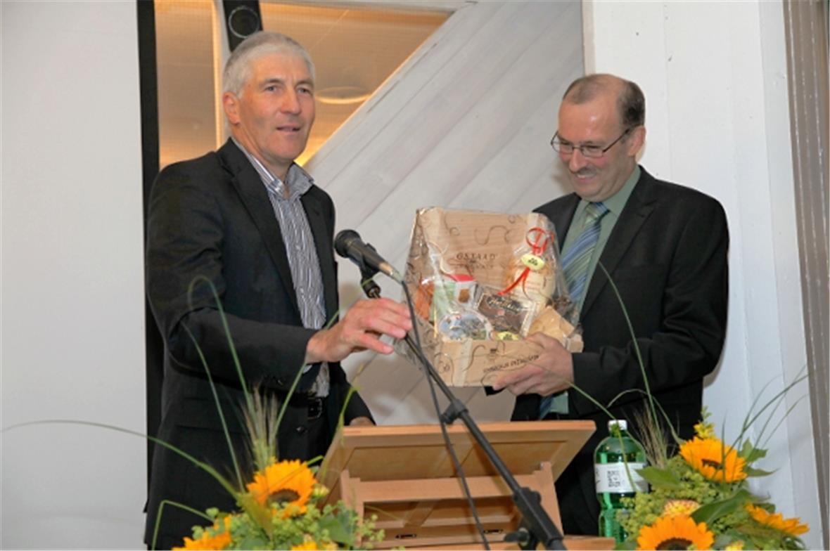 Nationalrat Hansjörg Hassler, Präsident des SAV und Markus Ritter, Präsident des...