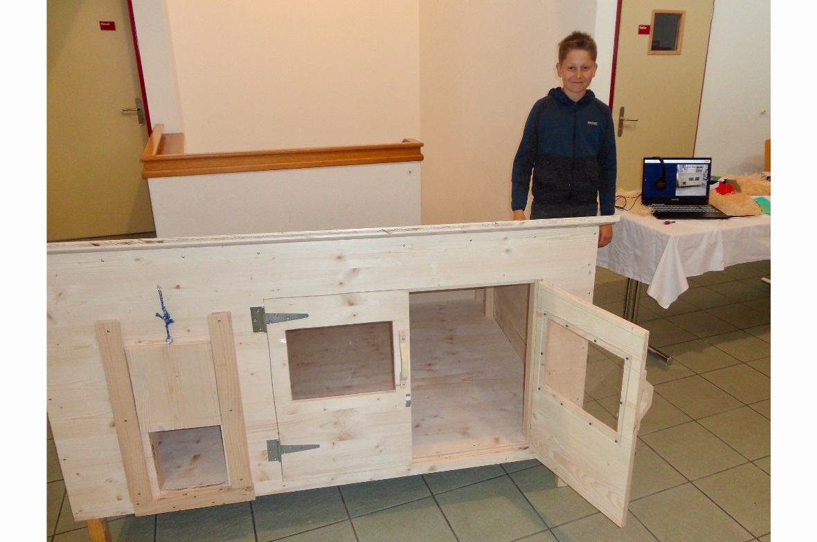 Nico Gerber züchtet bald Wachteln in seinem Geflügelstall