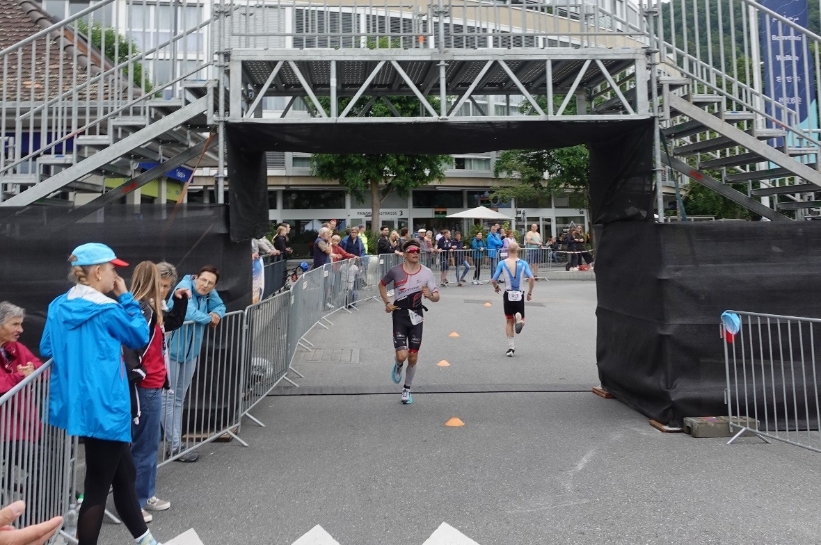 Nicola in Thun unterwegs