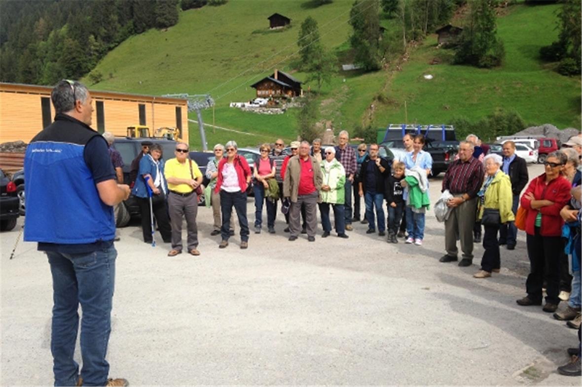 Nicolas Vauclair informiert die aufmerksame Zuhörerschaft.
