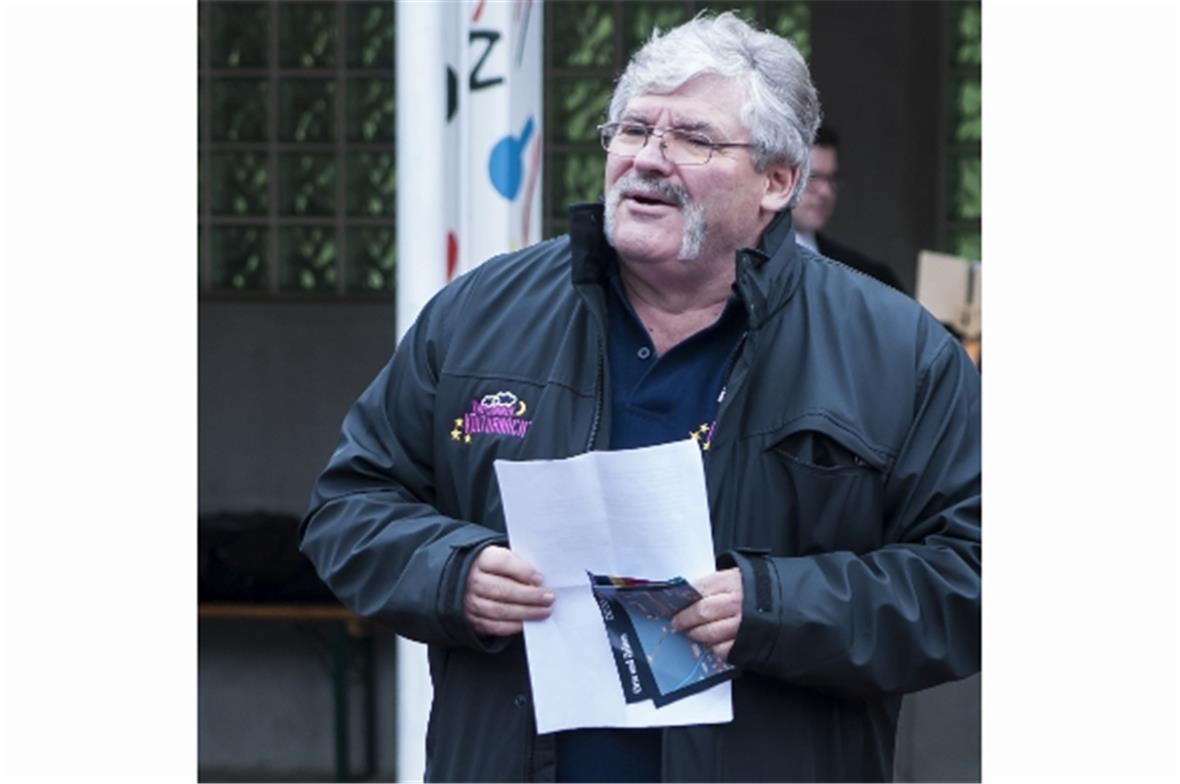 OK-Mitglied René Jaggi bei seiner kurzen Eröffnungsansprache für die Kulturnacht...