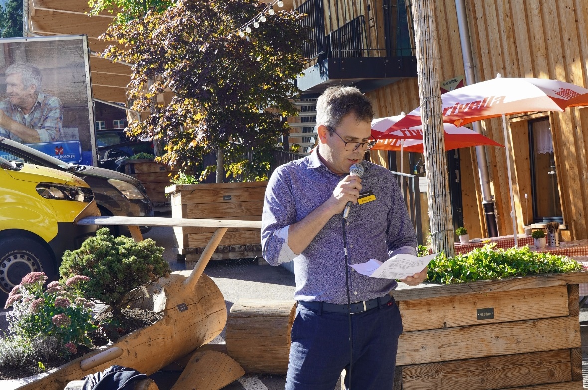 OK-Präsident Tom Wittwer bedankte sich bei den ausstellenden Betrieben.