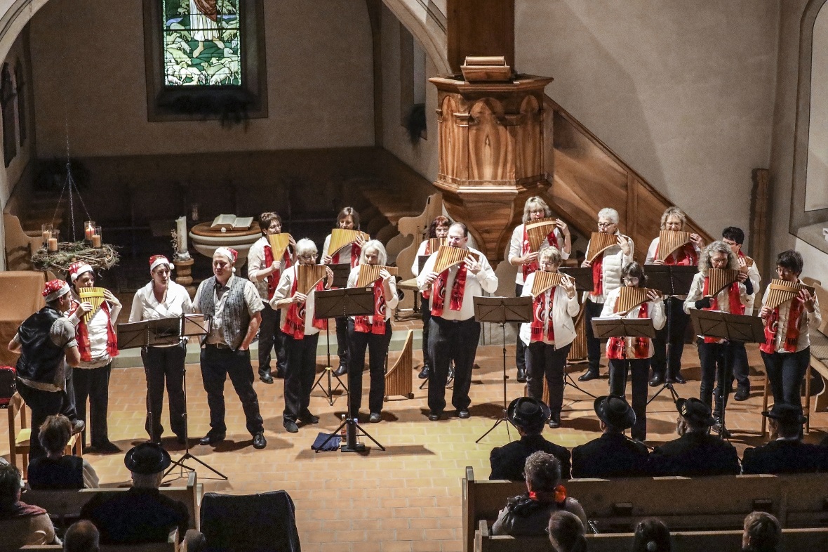 Panflöten Gruppe Thun unter der Leitung von Christian Graf.