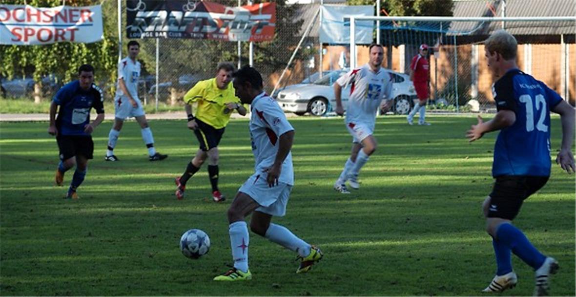 Papa Blum in Ballbesitz. FC EDO gratuliert Peter Blum und der Familie und wünscht alles Gute für die Zukunft mit der frisch geborenen Tochter.