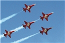Patrouille Suisse über St. Stephan.