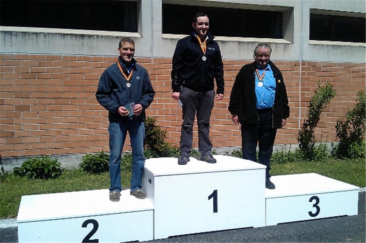 Podest Einzelwertung 50m: Thomas Huggler: 186, Peter Schmid 186 und Johann Trumm...