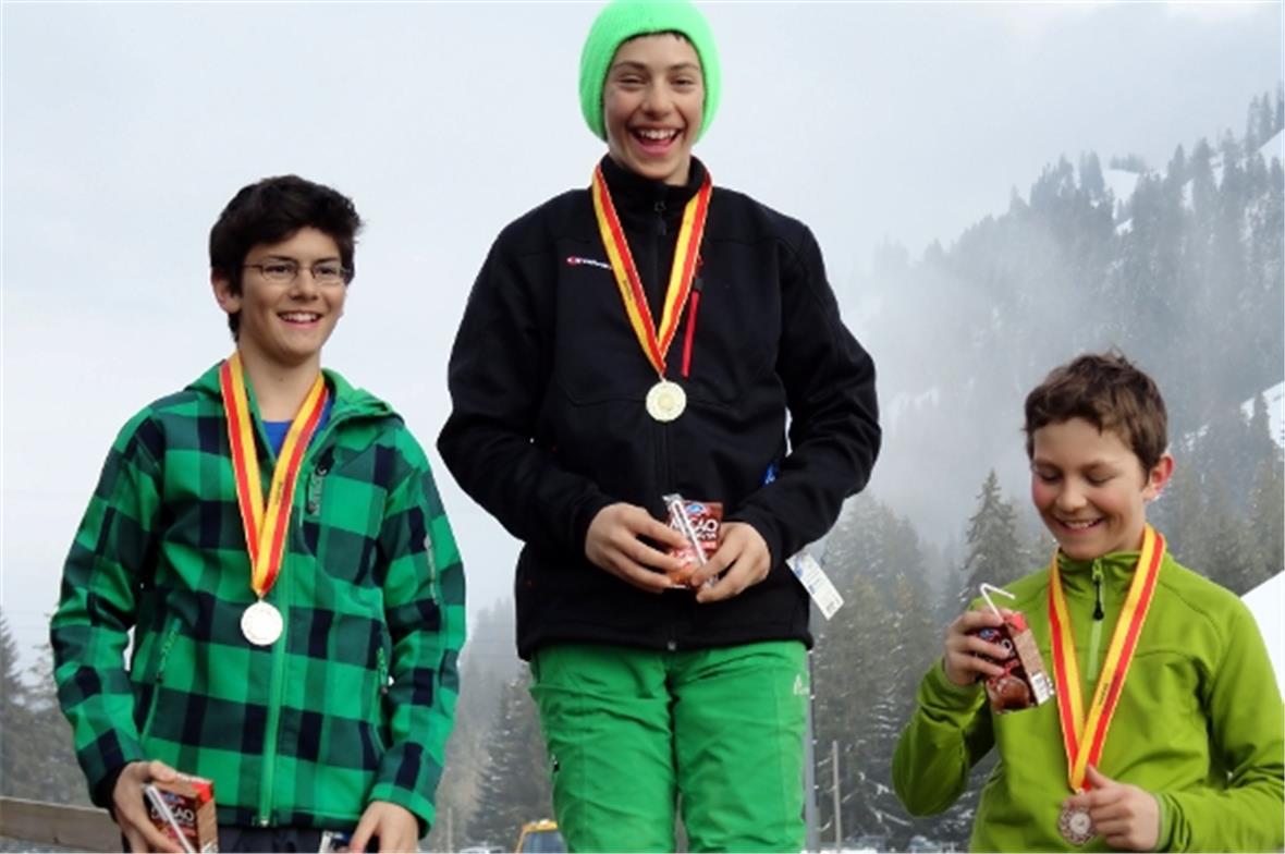 Podest der Knaben 7.–9. Kl.: Lukas Pfäffli, Tagessieger Gil Martin, Michael Gerb...