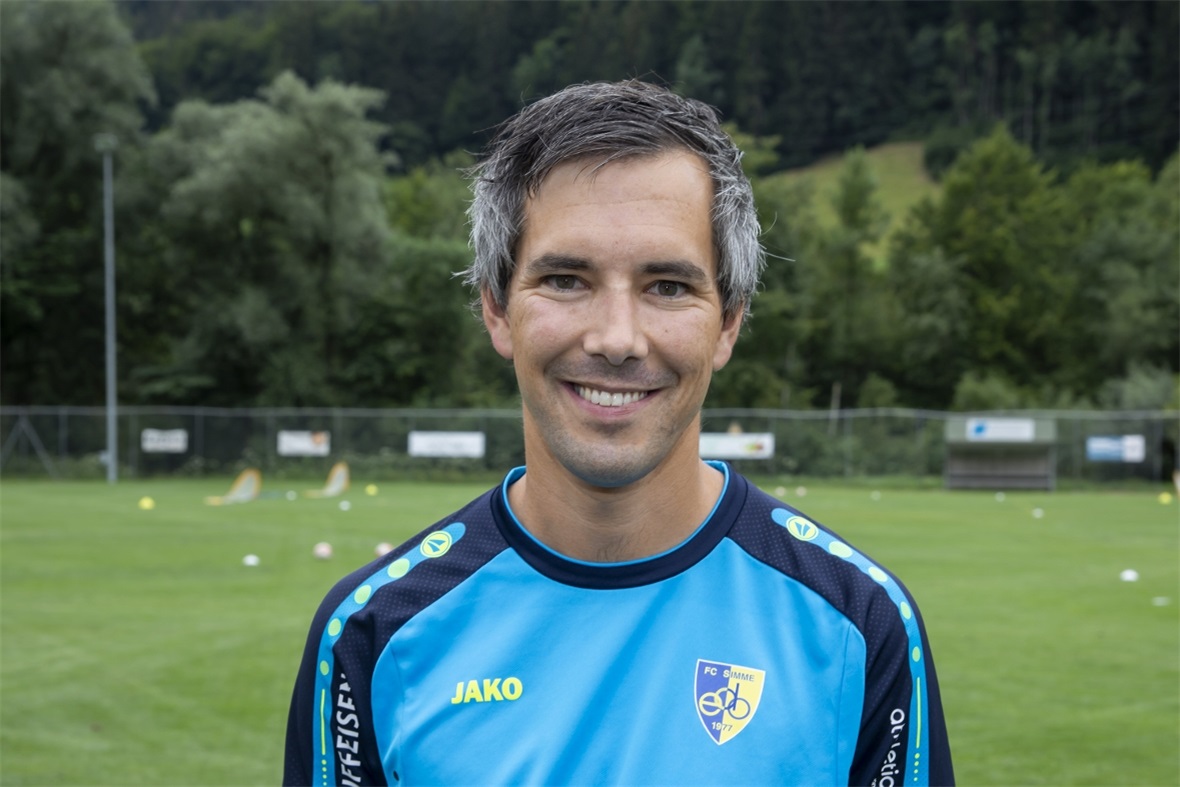 Präsident Patrick Klossner unterstützte das neue Projekt des FC Thun «Profis on ...